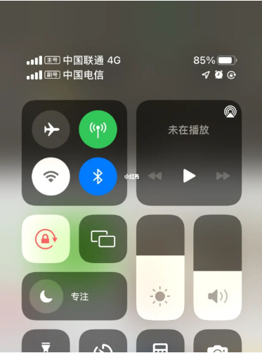 细河苹果手机维修分享iPhone双卡信号解决办法 